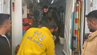 Motosiklet ile otomobil çarpıştı: 1 yaralı