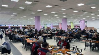Muğla, Aydın ve Denizlide her gün 6 bin Üniversiteliye iftar yemeği