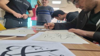 Muğlada yurtlarda öğrenciler kaligrafi ve hat sanatı öğreniyor