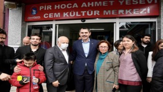 Murat Kurum, Bahçelievlerde bulunan Cem Vakfı Genel Merkezini ziyaret etti