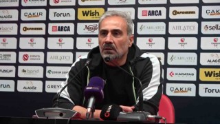 Mustafa Dalcı: Sahada oynanan oyunu içerideki futbolcuların belirlemesi gerekiyor
