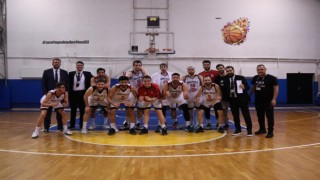 Nazilli Belediyespor Basketbol Takımı grubunu lider tamamladı.