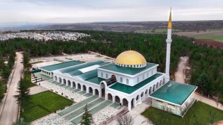 Nebi Hatipoğludan 100. Yıl Camii hakkında paylaşım