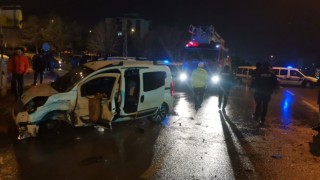 Nevşehirde 14 aracın karıştığı zincirleme trafik kazası: 3ü ağır 7 yaralı