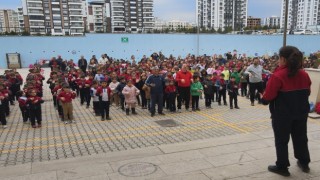 Öğrenciler ders öncesi spor yaptı