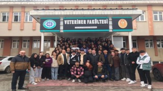 Öğrenciler Kafkas Üniversitesini gezdi