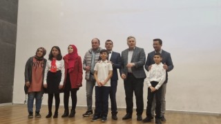 Okudukları İstiklal Marşı ile gönüllerde taht kurdular