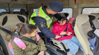Okul yollarını güvenilir hale getiriyorlar