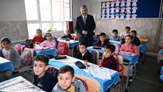 Osmaniye Valisi Yılmaz İlkokulu Ziyaret Etti