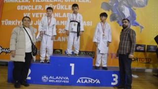 Osmaniyeli Sporculardan Jujitsu'da Madalya Yağmuru