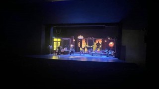 Özalpte 45 kadın tiyatro ile buluştu