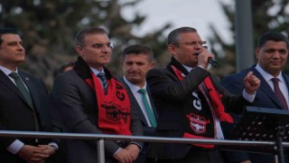 Özgür Özel, partisinin Gaziantep mitingine katıldı