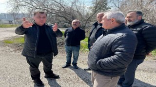 Özkan Alp, Çankayada kaldırım asfalt olmayan sokaklardaki vatandaşla buluştu