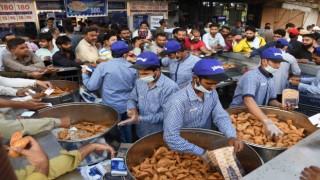 Pakistanda ilk iftar yapıldı