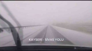 Polis ekiplerinden yol durum bilgilendirmesi