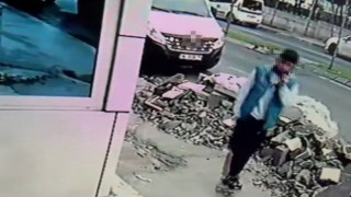 Polis süsü verip 285 bin lira değerinde ziynet eşyası çalan şüpheliler yakalandı