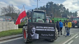 Polonyalı çiftçiler yeniden sokağa indi