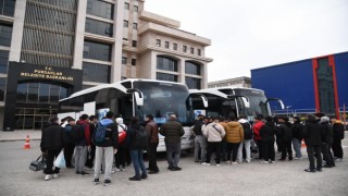 Pursaklarda genç kampçılar yola çıktı