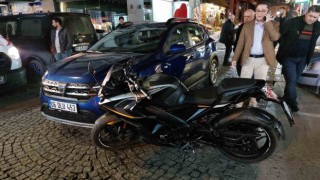 Samsunda otomobil ile motosiklet çarpıştı: 1 yaralı