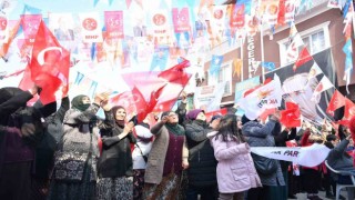 Sarıoğlanda coşkulu kalabalık, Başkan Büyükkılıçı bağrına bastı
