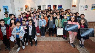 ‘Savaş ve Barış karikatürlerle anlatıldı