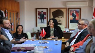 Serkan Yazıcı Marmaris Atatürkçü düşünce derneğini ziyaret etti