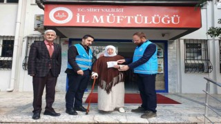 Siirtli Hadice nine kefen parasını Gazzeye bağışladı