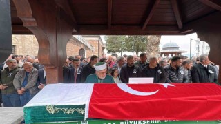 Sinan Ateşin babası gözyaşları içinde toprağa verildi