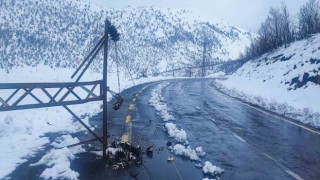 Şırnakta olumsuz hava şartlarına rağmen elektrik arızası giderildi