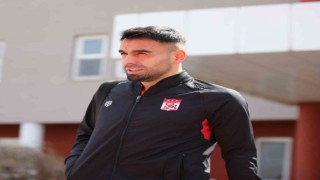 Sivasspor kafilesi Adanaya gitti