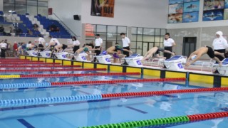 Sivasta yüzme grup yarışları yapıldı