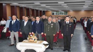 Siverekte İstiklal Marşının Kabulü ve Mehmet Akif Ersoyu anma etkinliği düzenlendi
