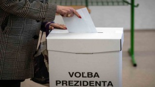 Slovakyada halk cumhurbaşkanlığı seçimi için sandık başında