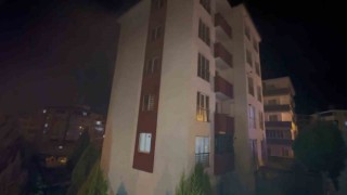 Şömine yakarken yangın çıkardılar