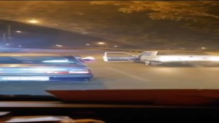 Sosyal medya uğruna hem kendini, hem de trafiği tehlikeye düşürdü