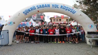 Şükrü Saban Yol Koşusuna 500 atlet katıldı