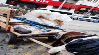 Şüpheli at arabasından kilolarca çalıntı inşaat demiri ele geçirildi