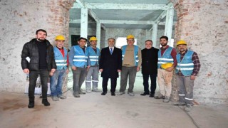 Tarihi yapıda hummalı çalışma
