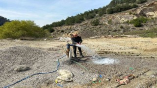 Taşkuyucakın yeni sondajında su verimi 10 litre