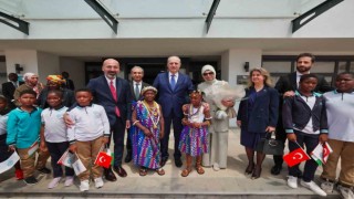 TBMM Başkanı Kurtulmuş, Fildişi Sahilinde Uluslararası Maarif Okullarını ziyaret etti
