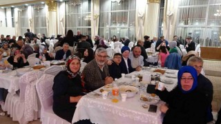 Terziler, tuhafiyeciler ve konfeksiyoncular iftarda bir araya geldi