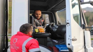 Tır şoförleri iftar saatini Orduya göre ayarlıyor