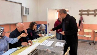 Trabzonda oy kullanma işlemi sabah saat 07.00dan itibaren başladı