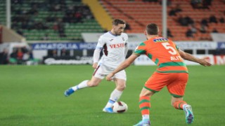 Trendyol Süper Lig: Alanyaspor: 1 - Trabzonspor: 0 (Maç devam ediyor)