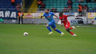 Trendyol Süper Lig: Çaykur Rizespor: 0 - Gaziantep FK: 0 (İlk Yarı)