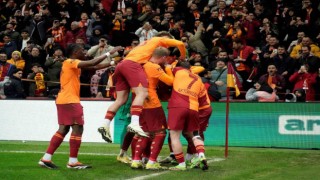 Trendyol Süper Lig: Galatasaray: 4 - Çaykur Rizespor: 1 (İlk yarı)
