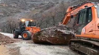 Tuncelide karla mücadele çalışmaları sürüyor