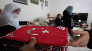 Türkiyenin en genç belediye başkanından şehit ailesine anlamlı ziyaret