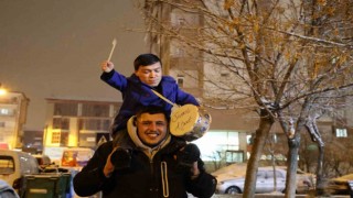 Türkiyenin en kısa ve en iddialı Ramazan davulcusu