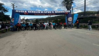 Ulada 150 sporcu ile bisiklet yarışması gerçekleştirildi